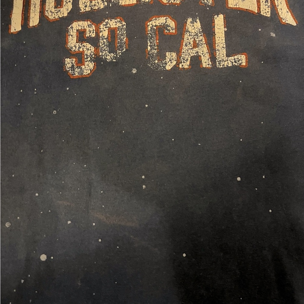 Hollister men’s distressed graphic TShirt - Picture 5 of 14